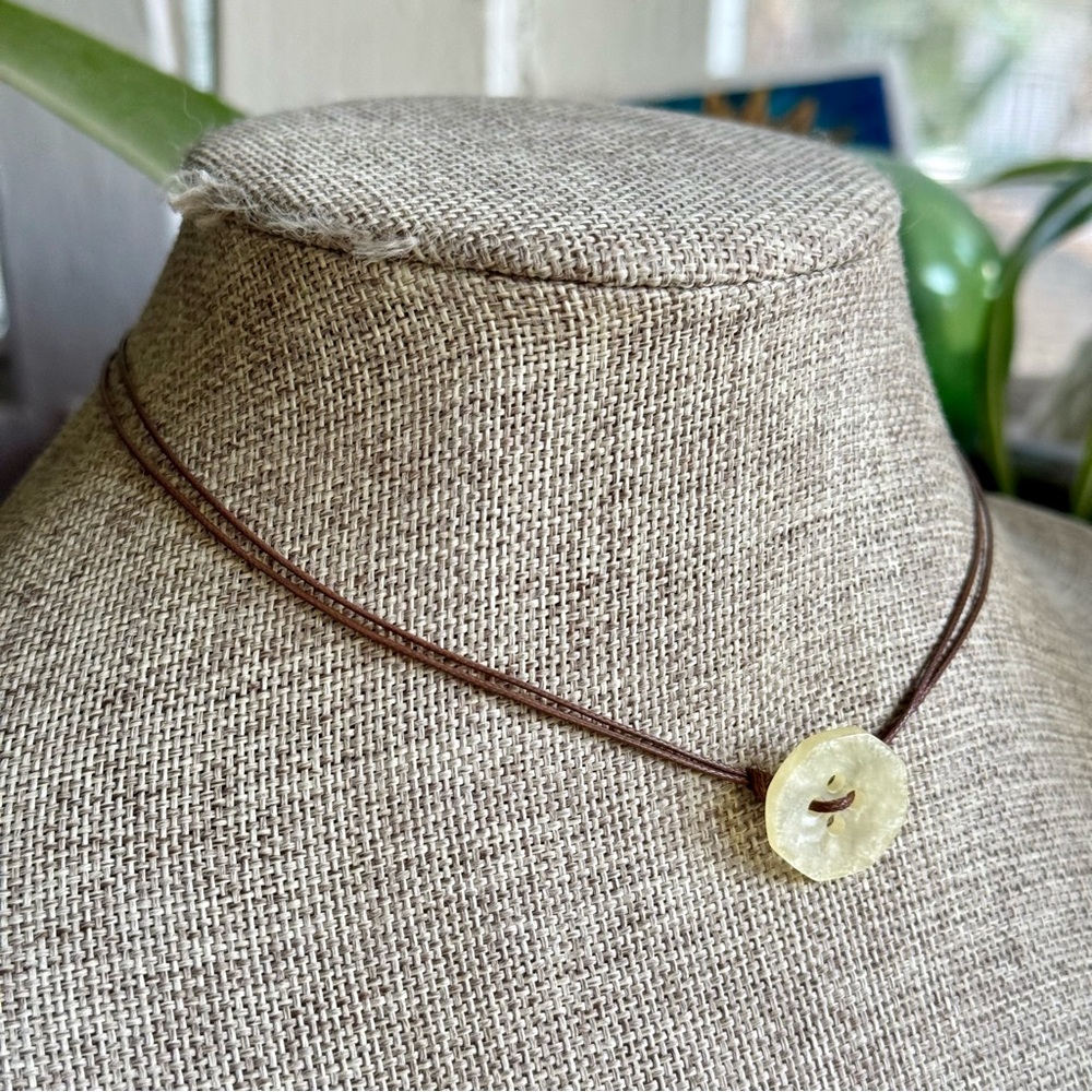 Grunge Button Choker - Picture 2 of 3